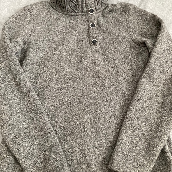 Merrell sweater - Picture 2 of 8